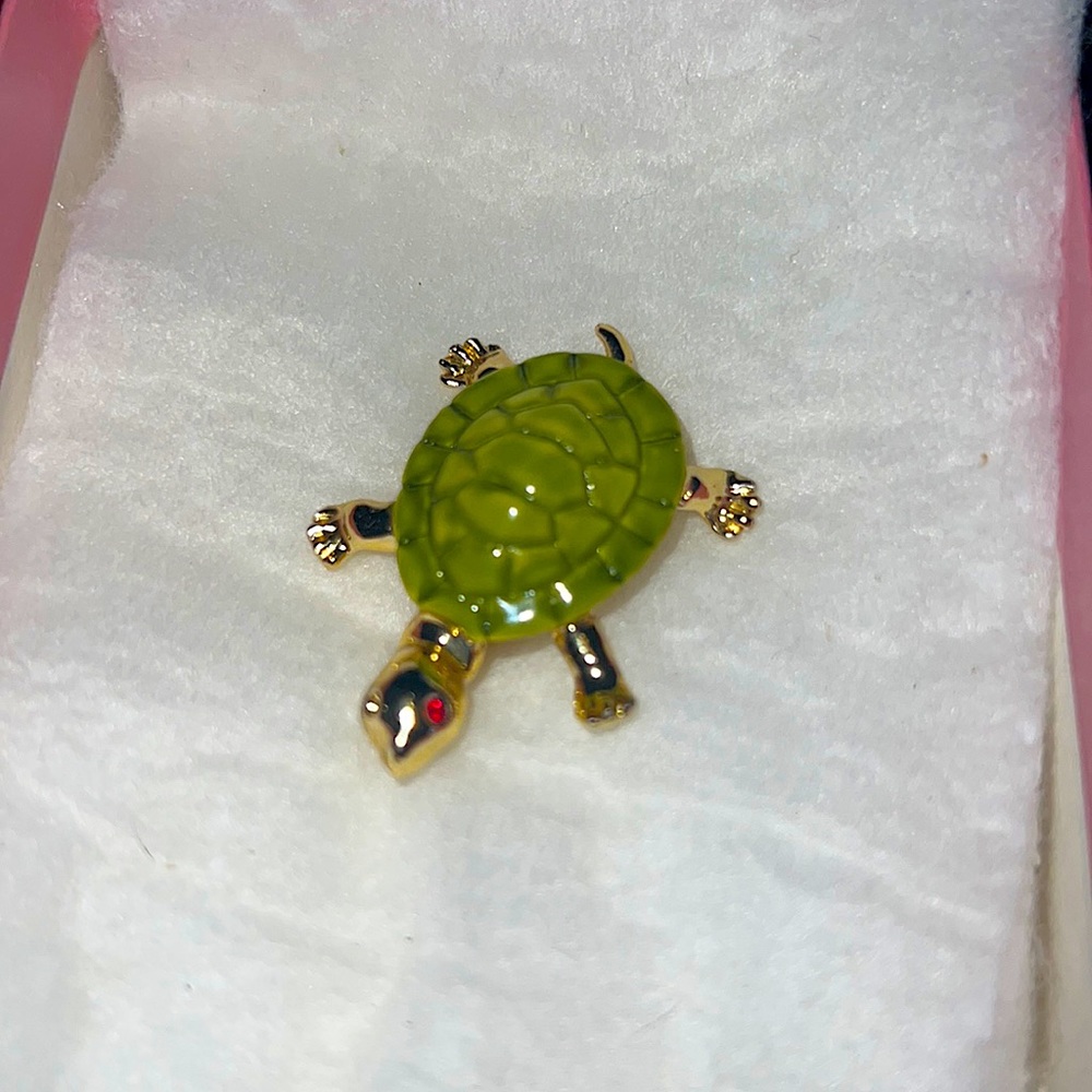 Turtle Brooch Pin Green Enamel Ruby Rhinestone Eyes (1 Ruby missing) 1” Vintage
